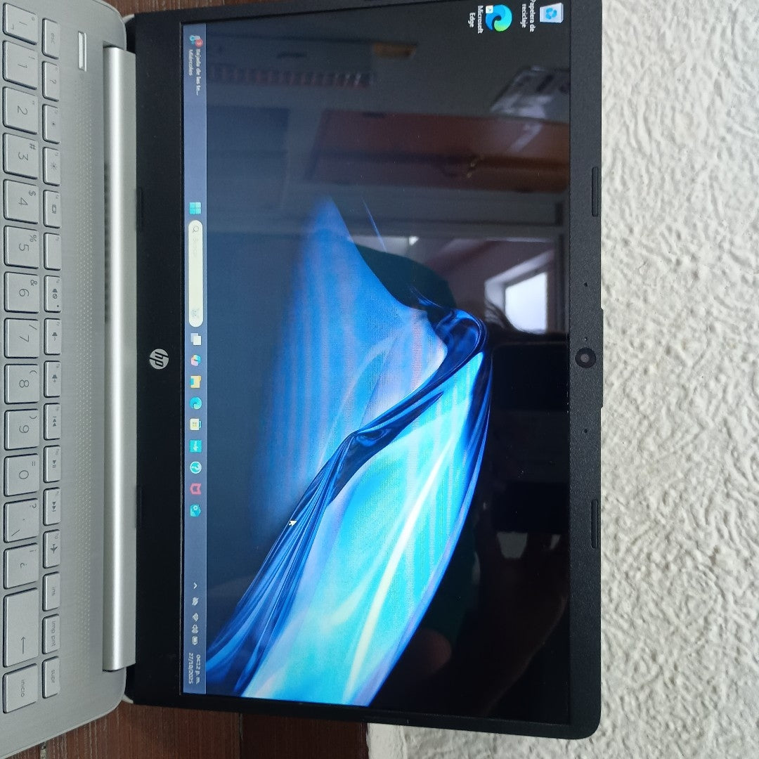 LAPTOP HP 14-DQ2533LA (2023) 512 GB SSD 8 GB RAM (SEMINUEVO)
