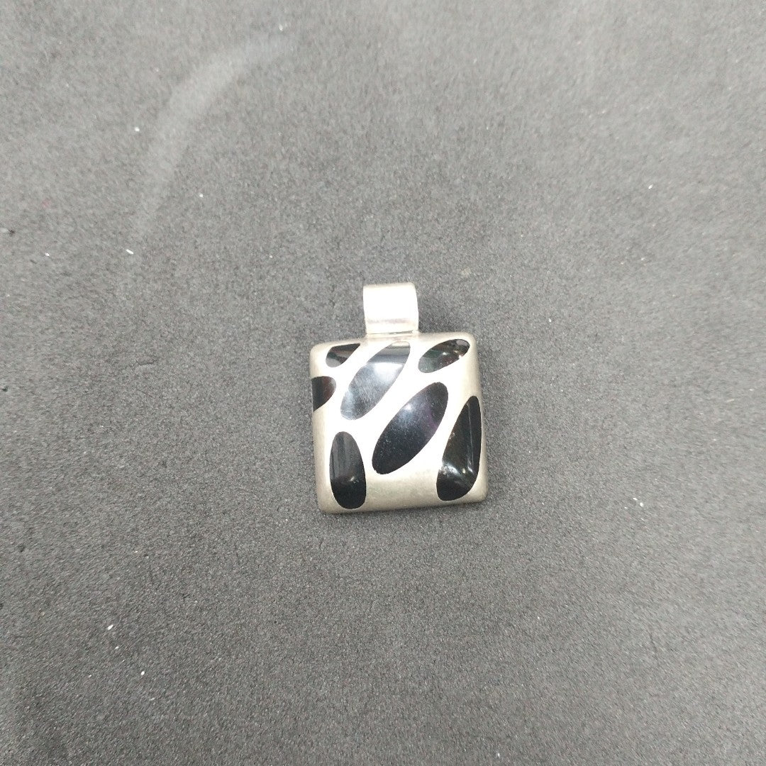 DIJE. PLATA. 27.8 GRMS (SEMINUEVO)