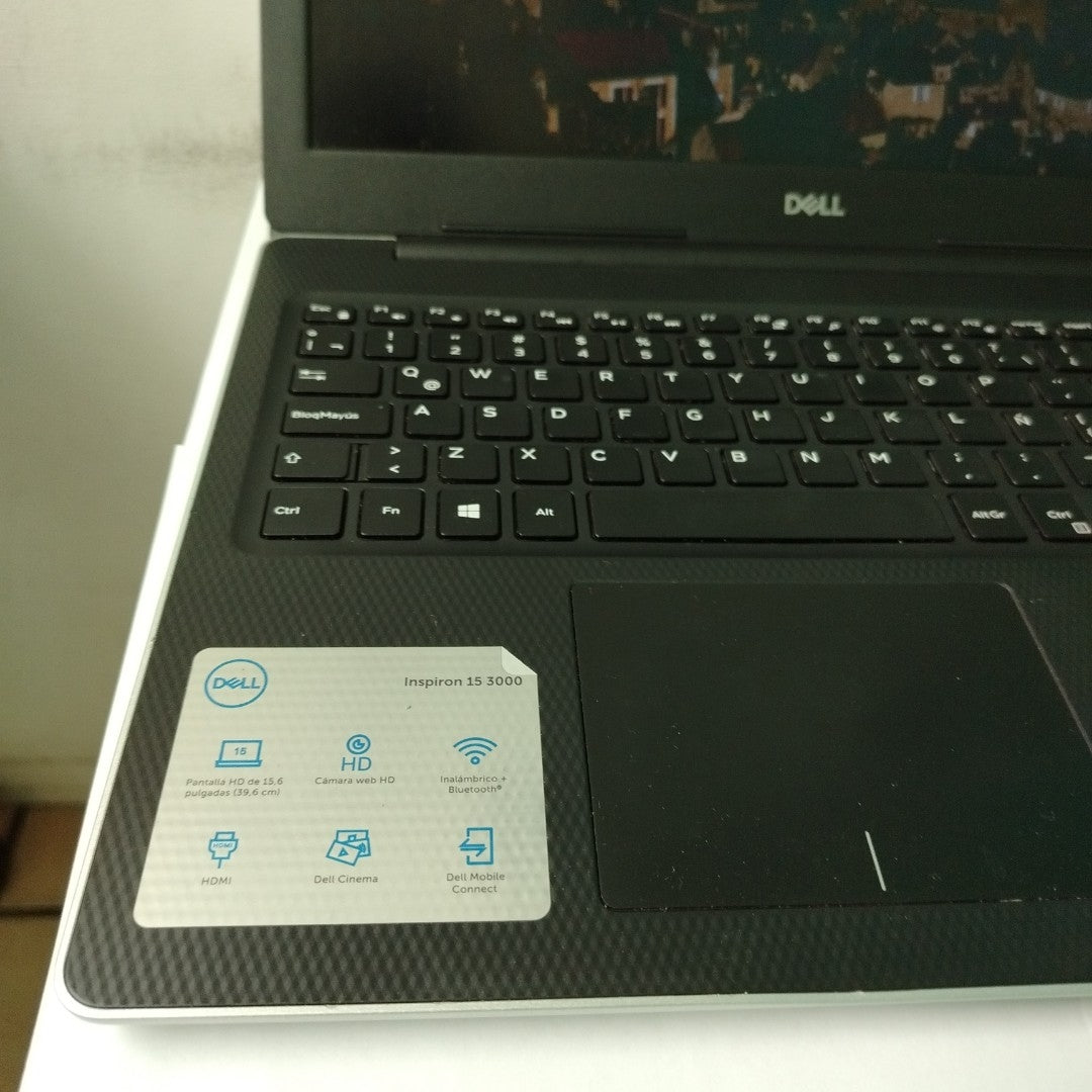 LAPTOP DELL INSPIRON 15 3511 (2022) 256 GB SSD 8 GB RAM (SEMINUEVO)