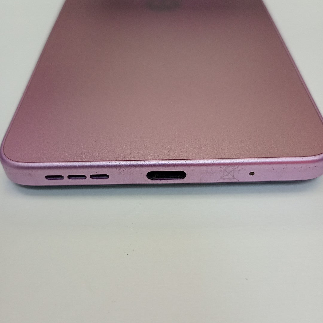 CELULAR MOTOROLA MOTO G24 XT2423-1 (2024) 256 GB 4 GB RAM (SEMINUEVO)