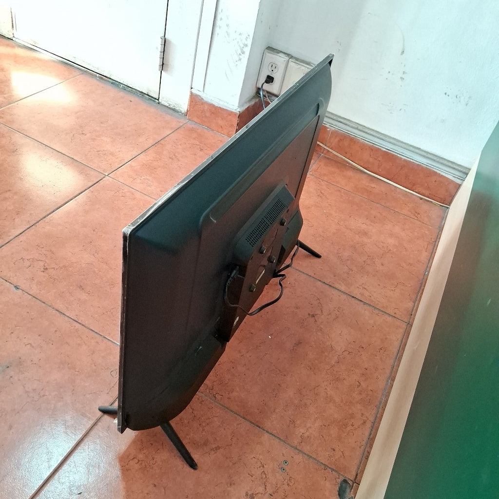 PANTALLA SANSUI SMX32T1HN (2022) 32" LED HD (SEMINUEVO)