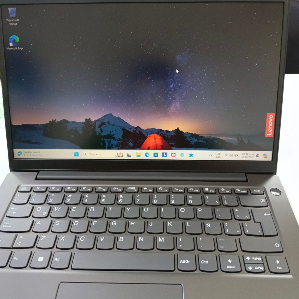 LAPTOP LENOVO V14 G4 IRU (2024) 512 GB SSD 16 GB RAM (SEMINUEVO)