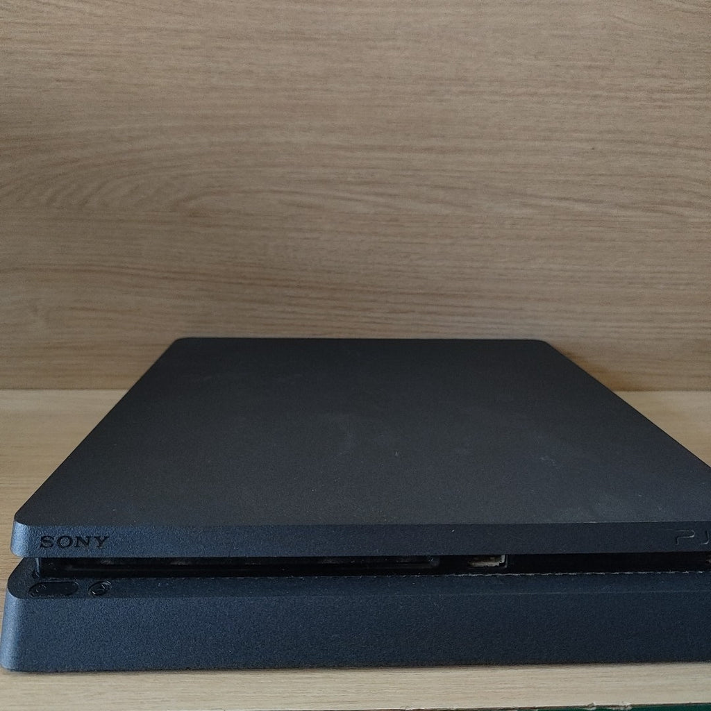 CONSOLA DE VIDEOJUEGO SONY PS4 1 TB (SEMINUEVO)