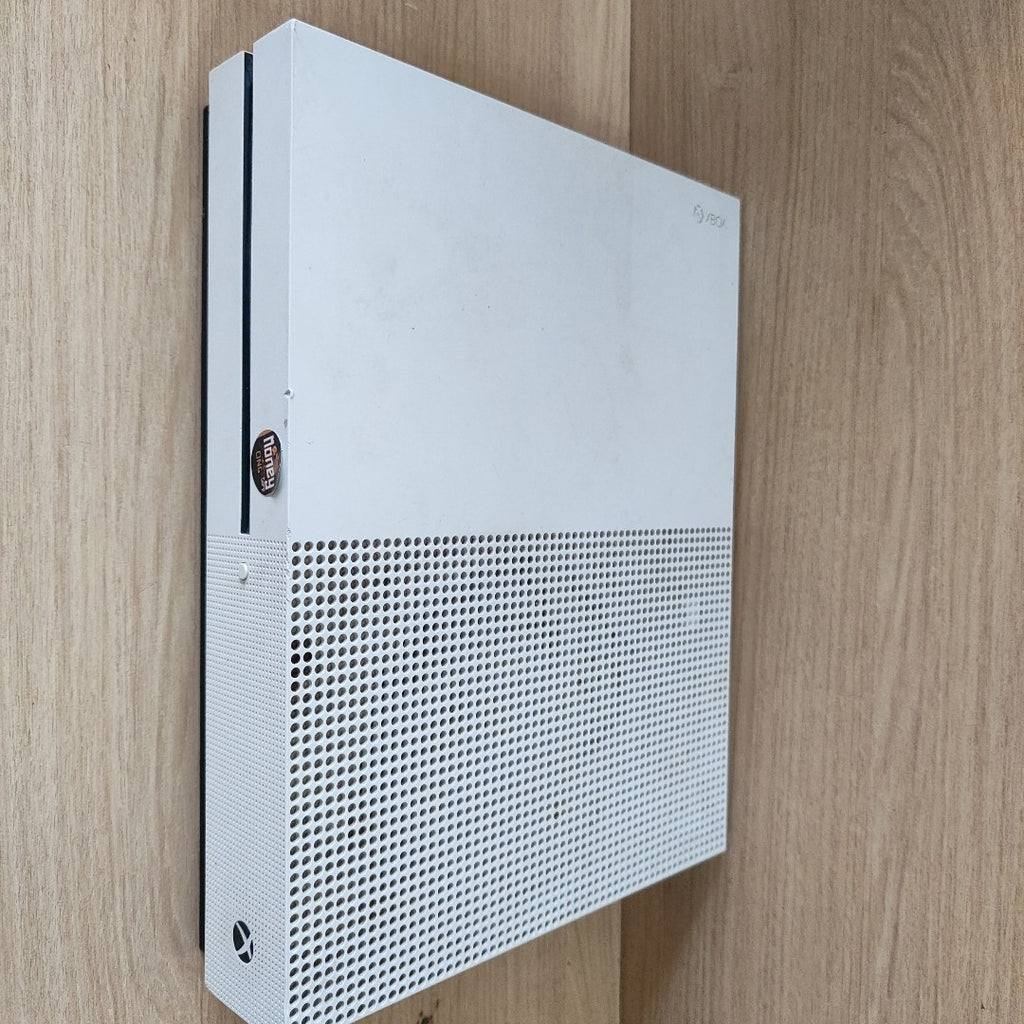 CONSOLA DE VIDEOJUEGO MICROSOFT XBOX ONE S 1 TB (SEMINUEVO)