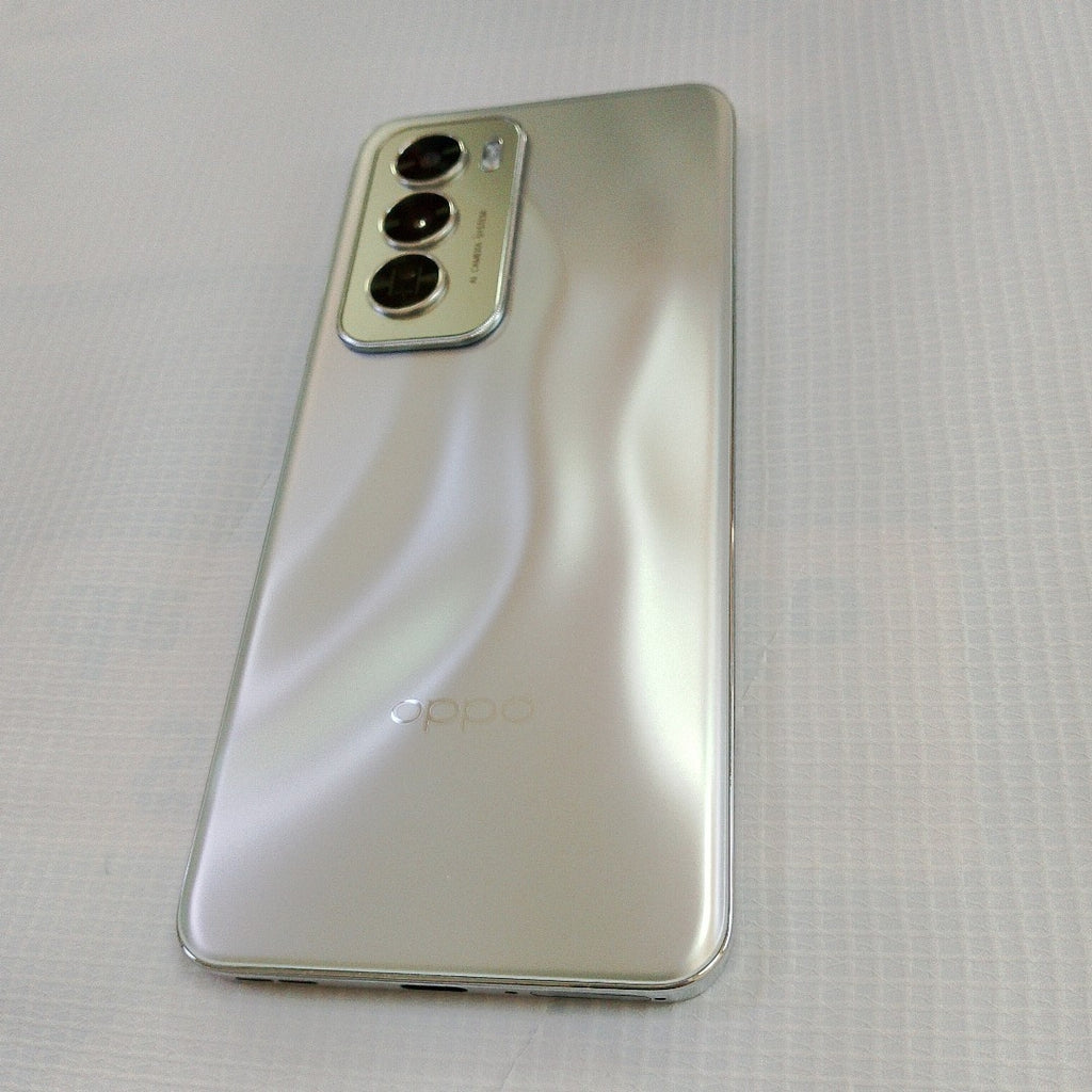 CELULAR OPPO   RENO12 5G CPH2625 (2024) 512 GB 12 GB RAM (SEMINUEVO)
