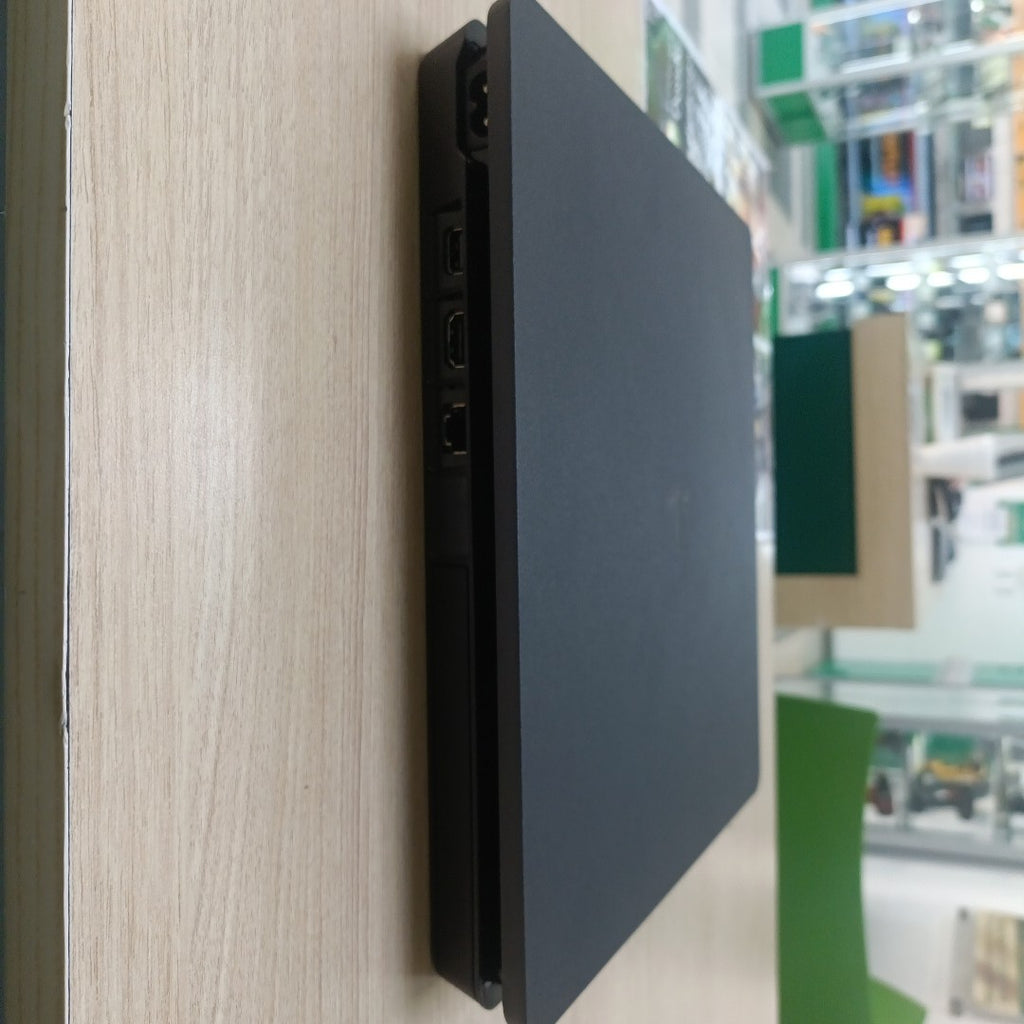 CONSOLA DE VIDEOJUEGO SONY PS4 1 TB (SEMINUEVO)