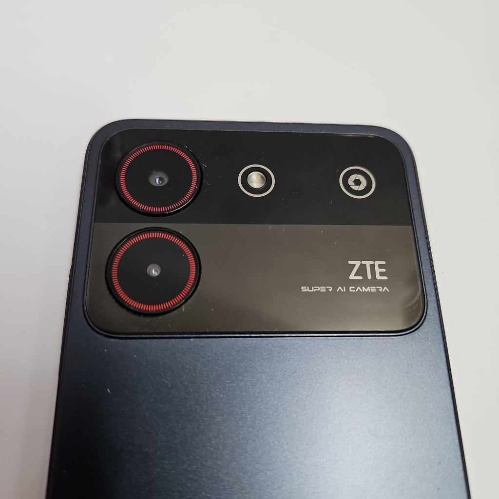 CELULAR ZTE BLADE A54 128 GB 4 GB RAM (SEMINUEVO)