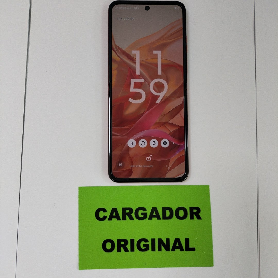 CELULAR MOTOROLA RAZR 50 5G XT2453-1 512 GB 12 GB RAM (SEMINUEVO)