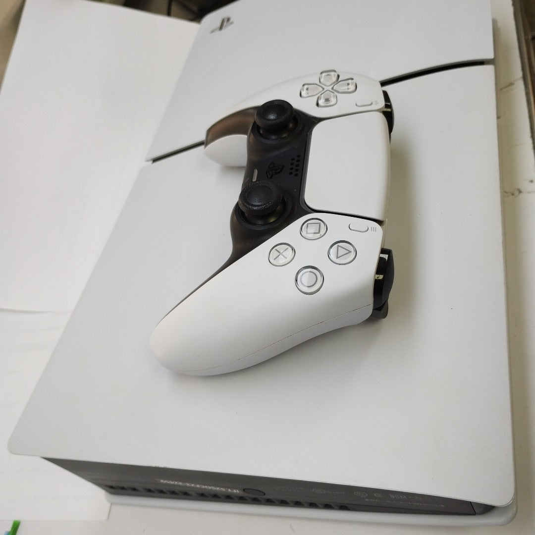 CONSOLA DE VIDEOJUEGO SONY PS5 DIGITAL 825 SSD (SEMINUEVO)