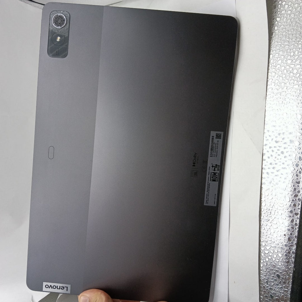 LAPTOP LENOVO IDEAPAD GAMING 3 15ARH7 (2024) 512 GB SSD 8 GB RAM (SEMINUEVO)