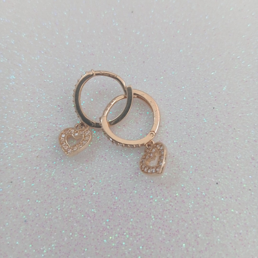 HUGGIES ORO 14K 1.8 (NUEVO)