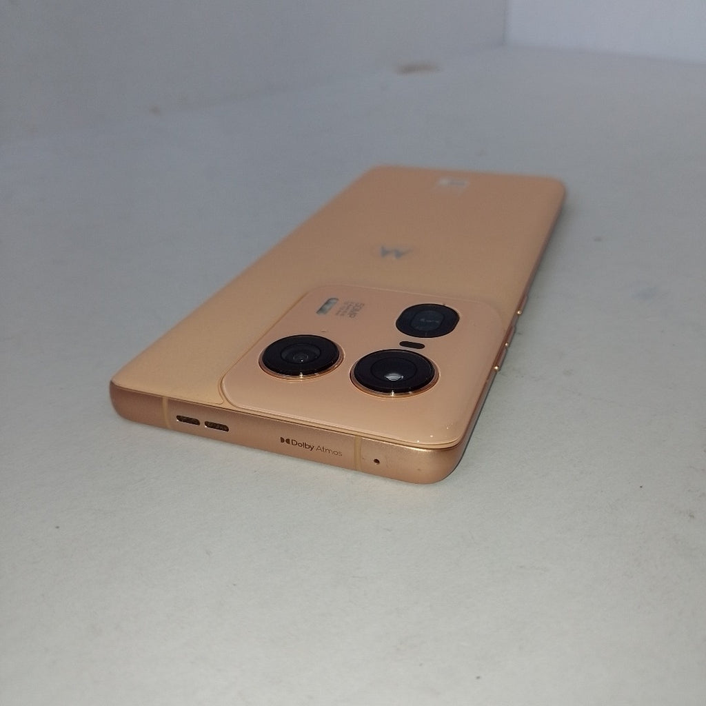 CELULAR MOTOROLA EDGE 50 ULTRA XT2401-1 (2024) 512 GB 12 GB RAM (SEMINUEVO)