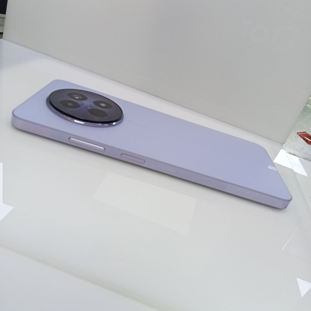 CELULAR REALME REALME 12 5G RMX3999 (2024) 256 GB 8 GB RAM (SEMINUEVO)