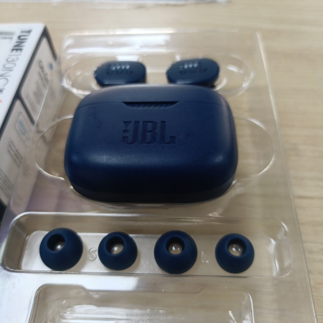 AUDIFONOS JBL TUNE 130NC TWS INALAMBRICO IN EAR (SEMINUEVO)