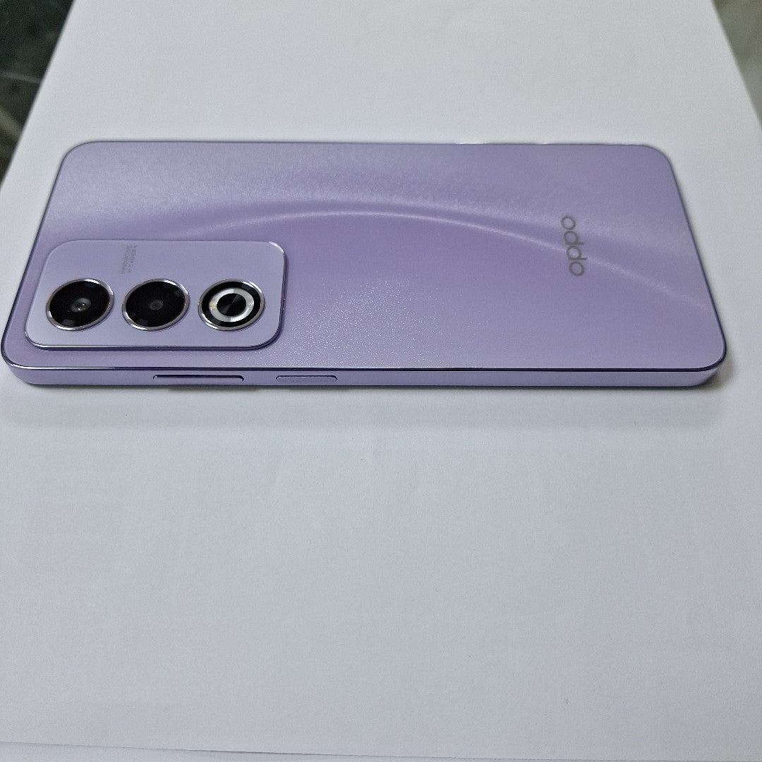 CELULAR OPPO  A80 5G CPH2639 (2024) 256 GB 8 GB RAM