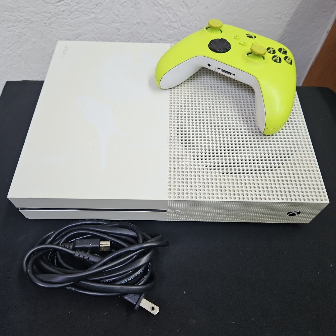 CONSOLA DE VIDEOJUEGO MICROSOFT XBOX ONE S 500 GB  (SEMINUEVO)
