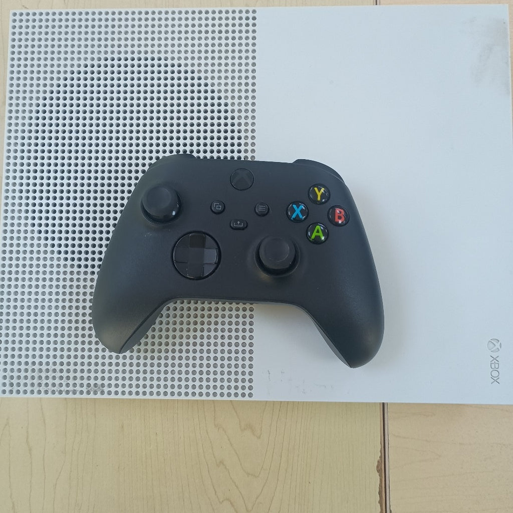 CONSOLA DE VIDEOJUEGO MICROSOFT XBOX ONE S 500 GB  (SEMINUEVO)