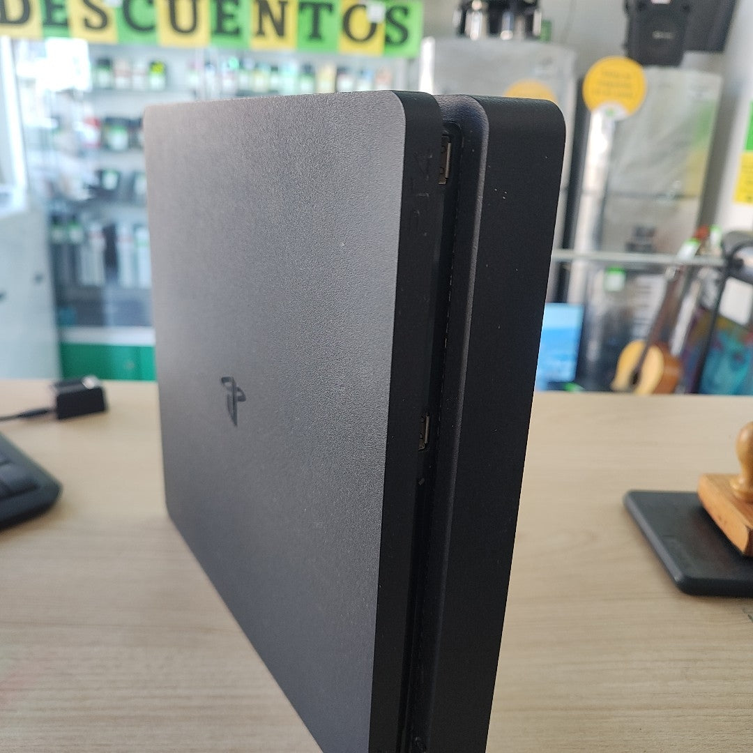 CONSOLA DE VIDEOJUEGO SONY PS4 SLIM 500 GB  (SEMINUEVO)
