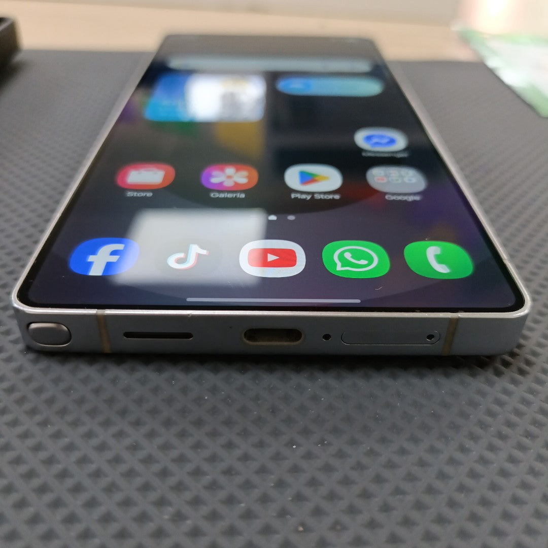 CELULAR SAMSUNG GALAXY S25 ULTRA SM-S938B (2025) 512 GB 12 GB RAM (SEMINUEVO)