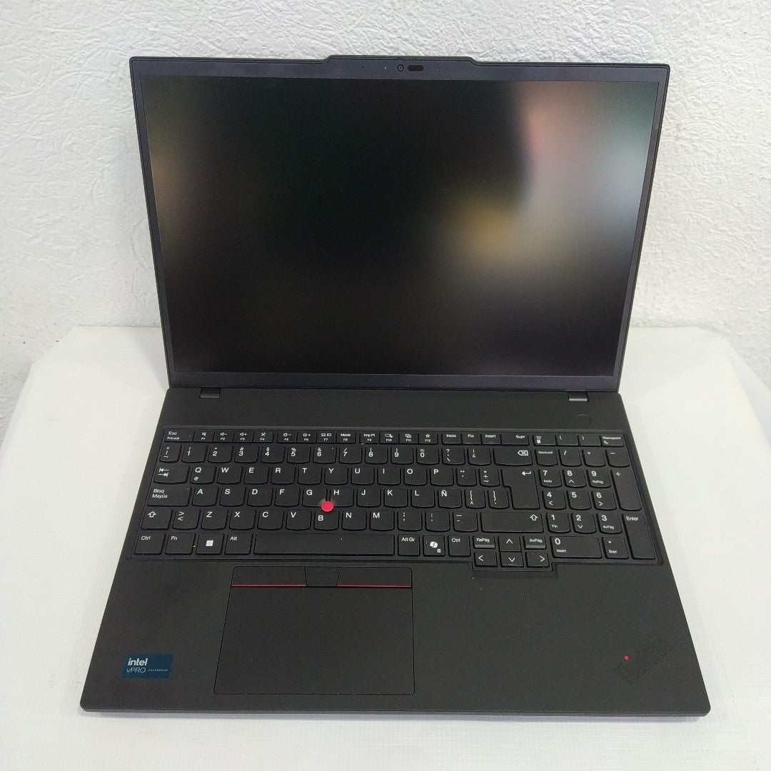 LAPTOP LENOVO THINKPAD T16 GEN 3 (2024) 1 TB SSD 32 GB RAM (SEMINUEVO)