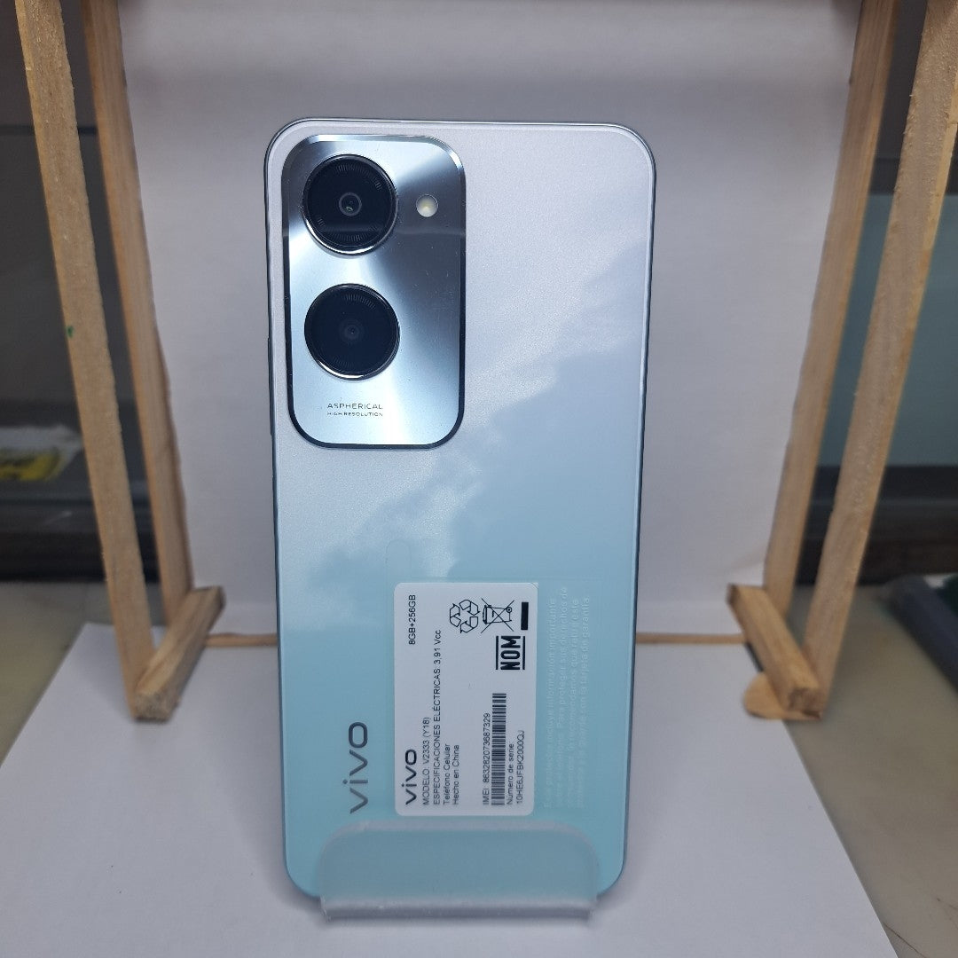 CELULAR VIVO Y18 V2333 256 GB 8 GB RAM (SEMINUEVO)