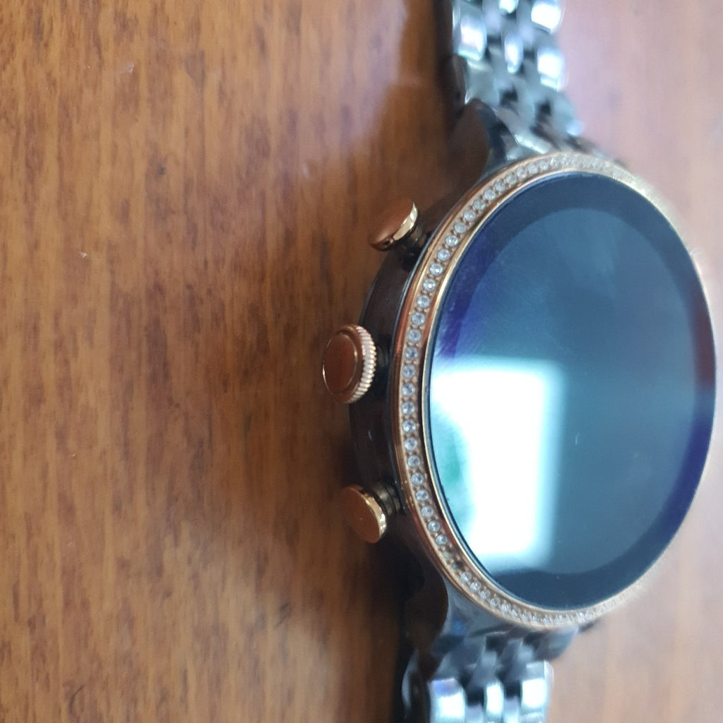 SMARTWATCH FOSSIL GEN 6 DW13F1 (FTW6077V) 42 MM GPS (SEMINUEVO)