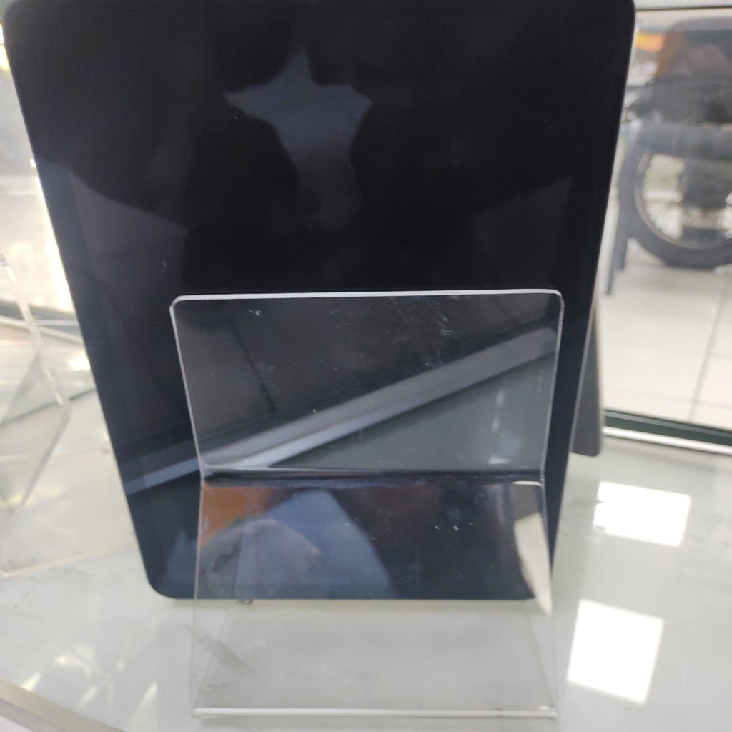 TABLETA APPLE IPAD AIR 5 A2588 256 GB 8 GB RAM (SEMINUEVO)