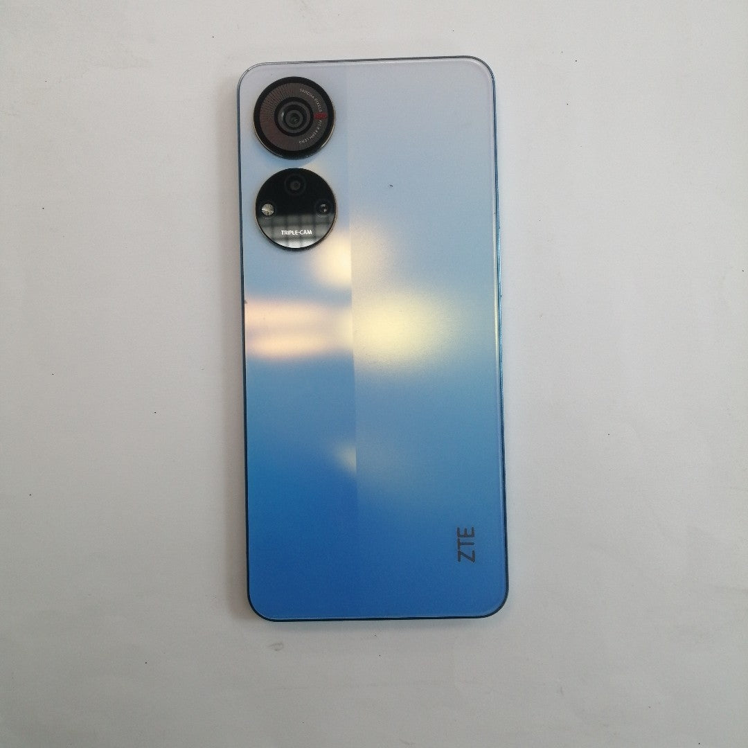 CELULAR ZTE AXON 40 SE 9047 (2022) 128 GB 4 GB RAM (SEMINUEVO)