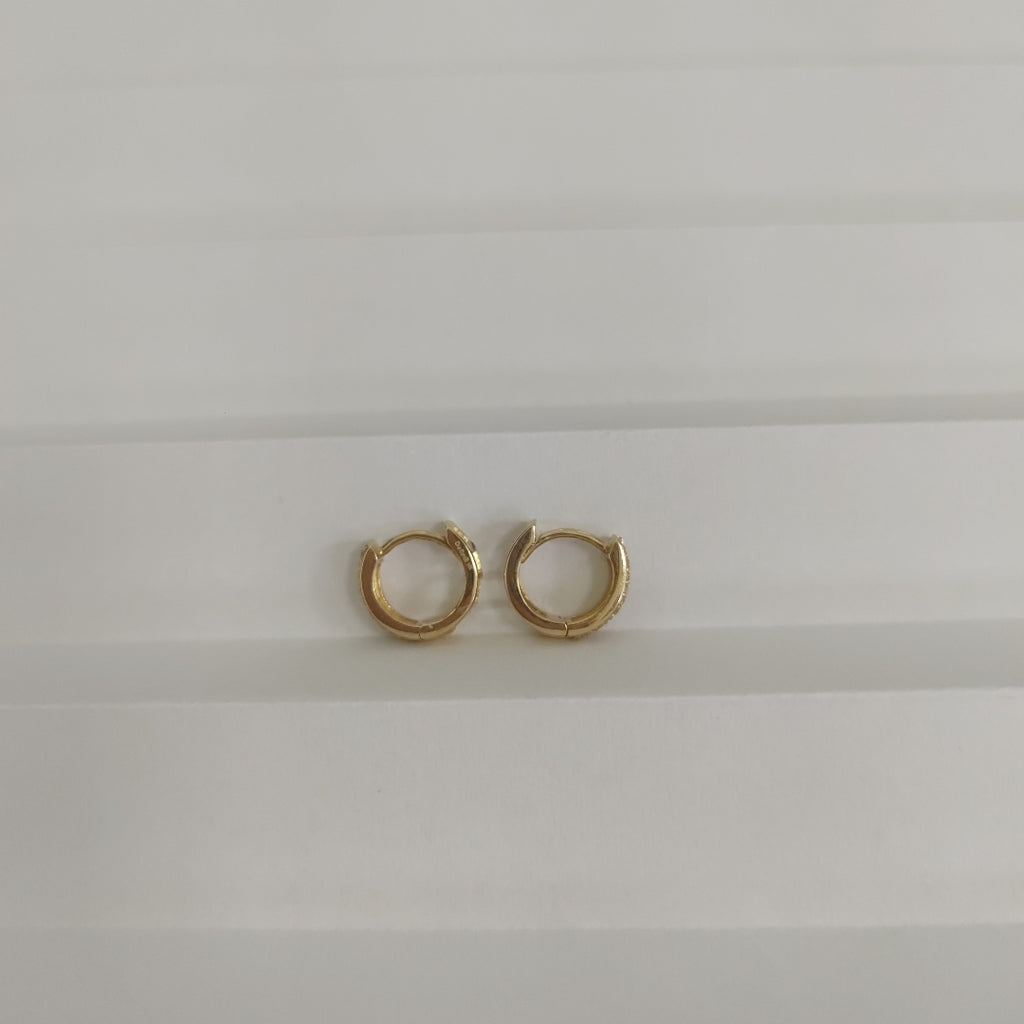 HUGGIES ORO 14K 1.6 (NUEVO)