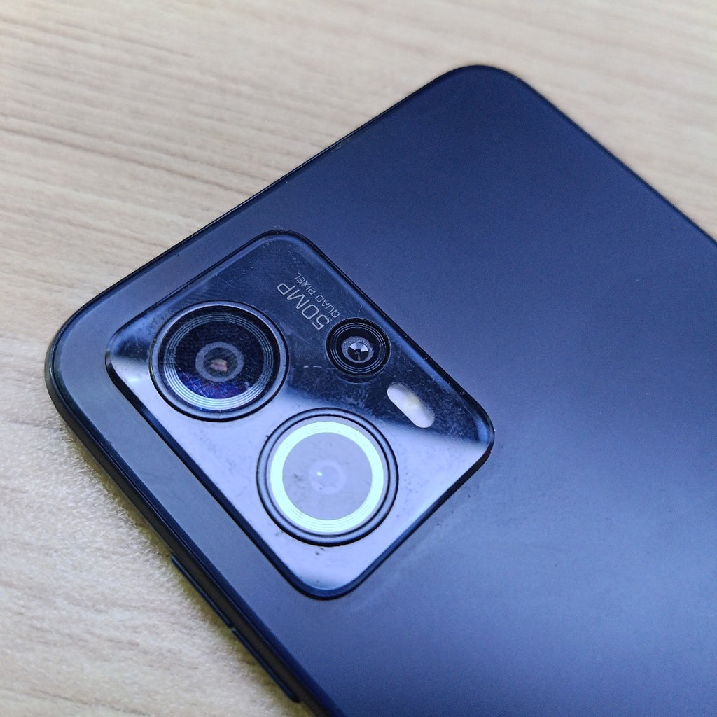 CELULAR MOTOROLA MOTO G13 XT2331-1 (2023) 128 GB 4 GB RAM (SEMINUEVO)