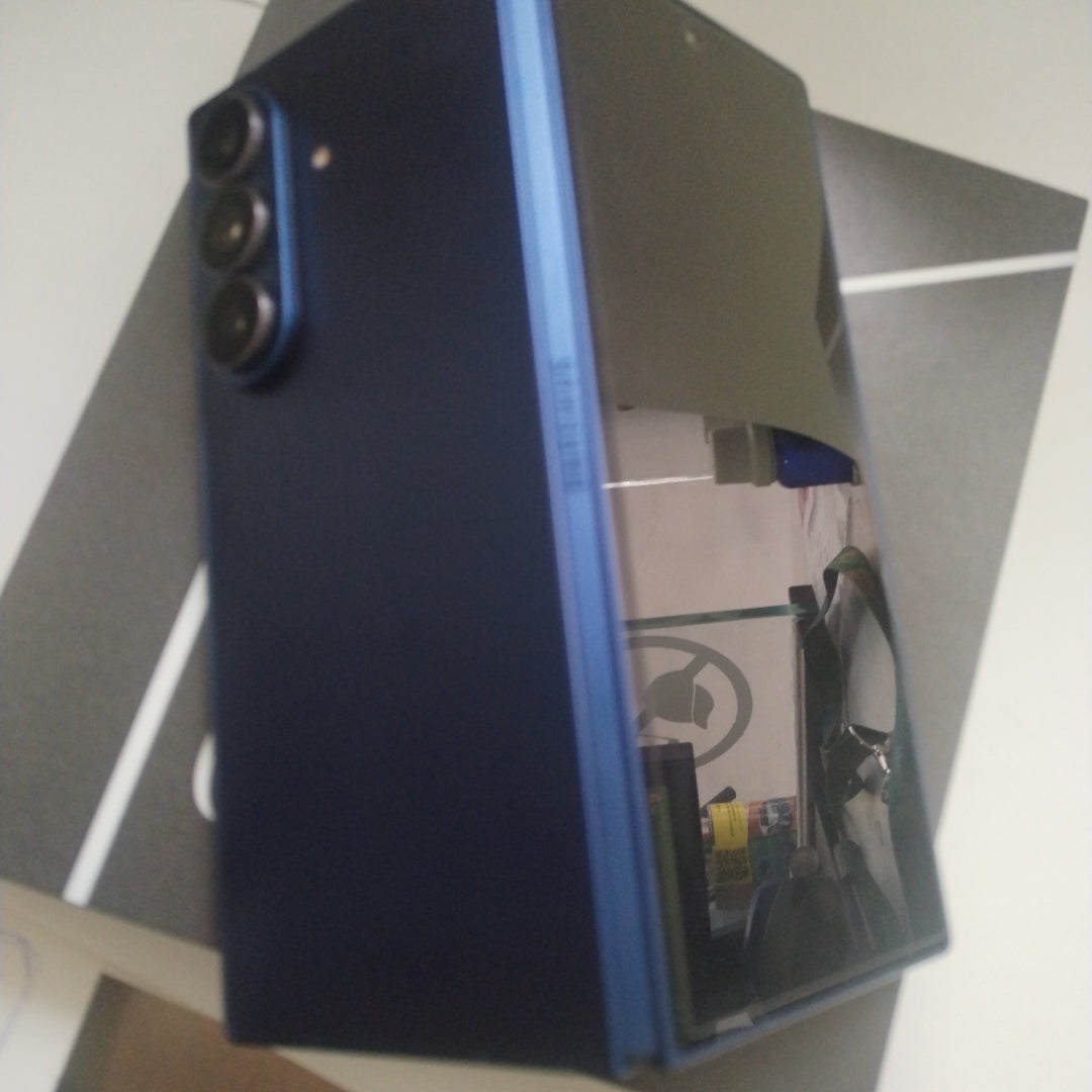 CELULAR SAMSUNG GALAXY Z FOLD7 SM-F966B (2025) 512 GB 12 GB RAM (SEMINUEVO)