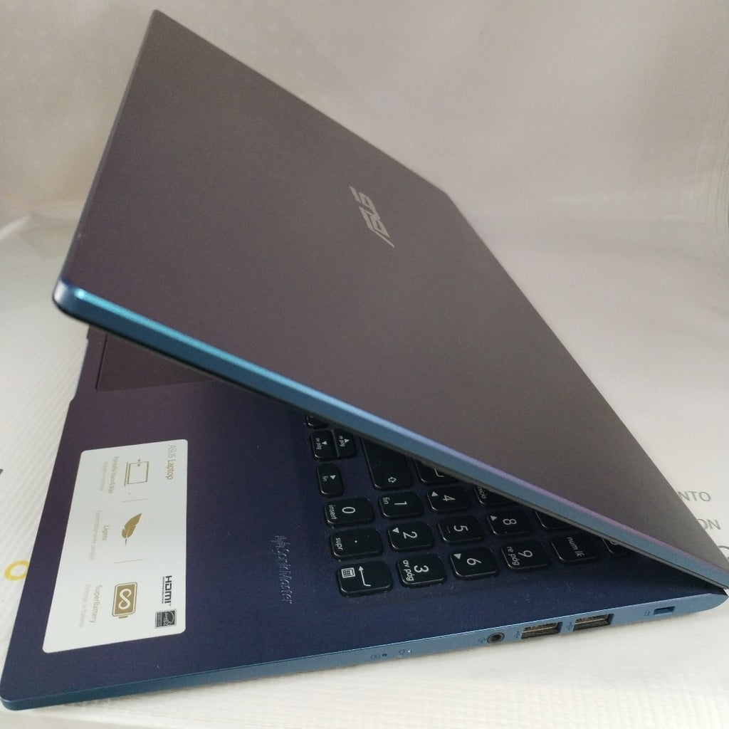 LAPTOP ASUS X515JA-EJ2558W (2022) 256 GB SSD 8 GB RAM (SEMINUEVO)