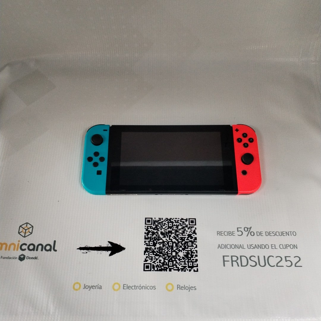CONSOLA DE VIDEOJUEGO NINTENDO SWITCH 32 GB (SEMINUEVO)