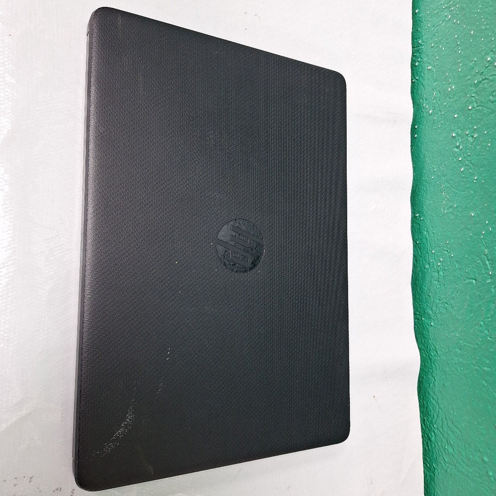 LAPTOP HP 14-DQ0526LA (2023) 128 GB SSD 4 GB RAM (SEMINUEVO)