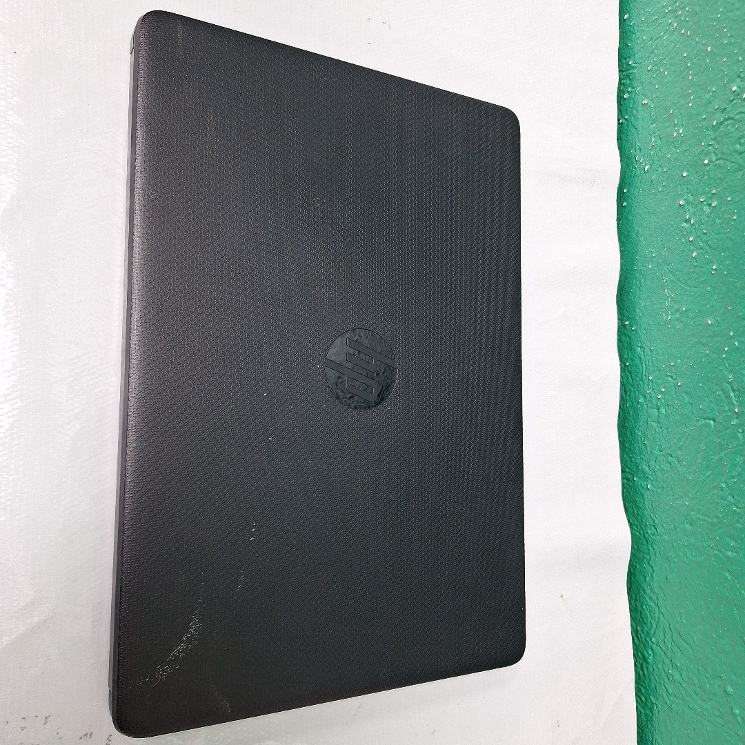 LAPTOP HP 14-DQ0526LA (2023) 128 GB SSD 4 GB RAM (SEMINUEVO)