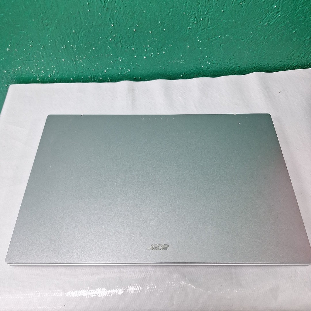 LAPTOP ACER ASPIRE 3 A315-24P-R841 (2023) 512 GB SSD 8 GB RAM (SEMINUEVO)