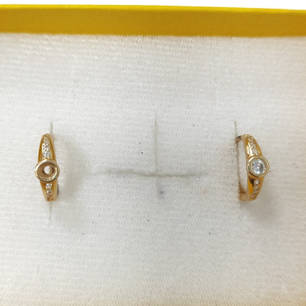 HUGGIES ORO 14K 2.4 (NUEVO)