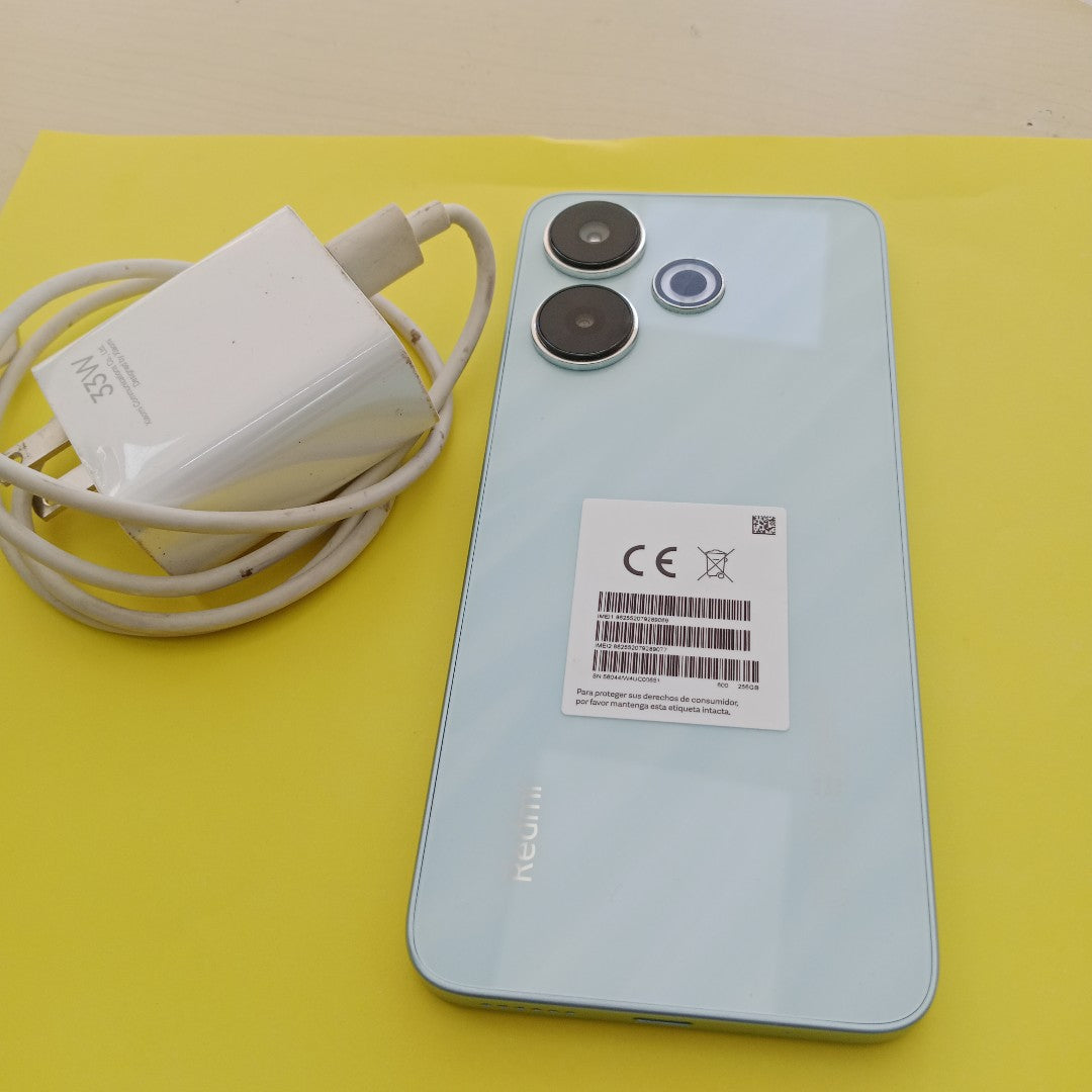 CELULAR XIAOMI REDMI 13 24049RN28L (2024) 256 GB 8 GB RAM (SEMINUEVO)