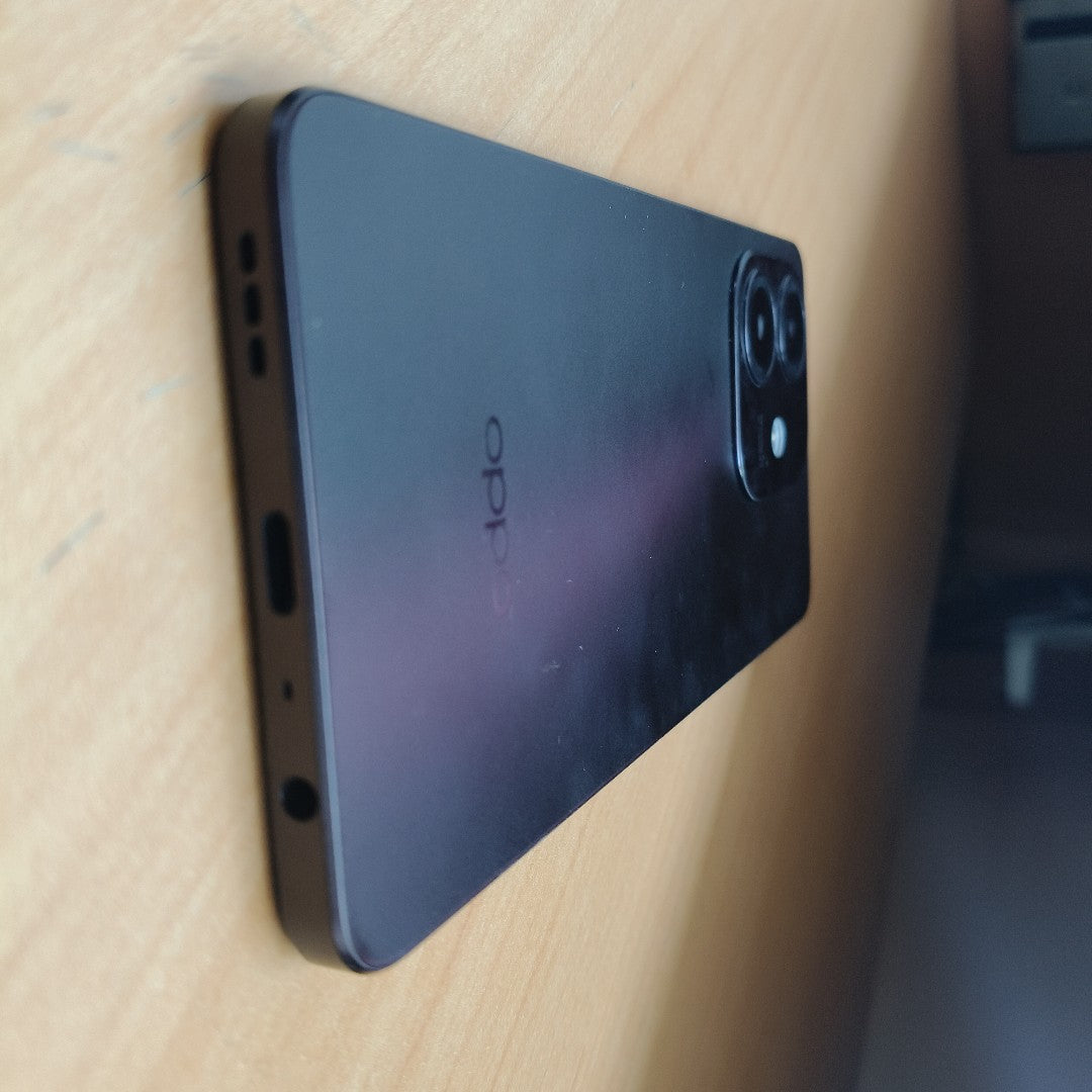 CELULAR OPPO  A40 CPH2669 (2024) 256 GB 4 GB RAM (SEMINUEVO)