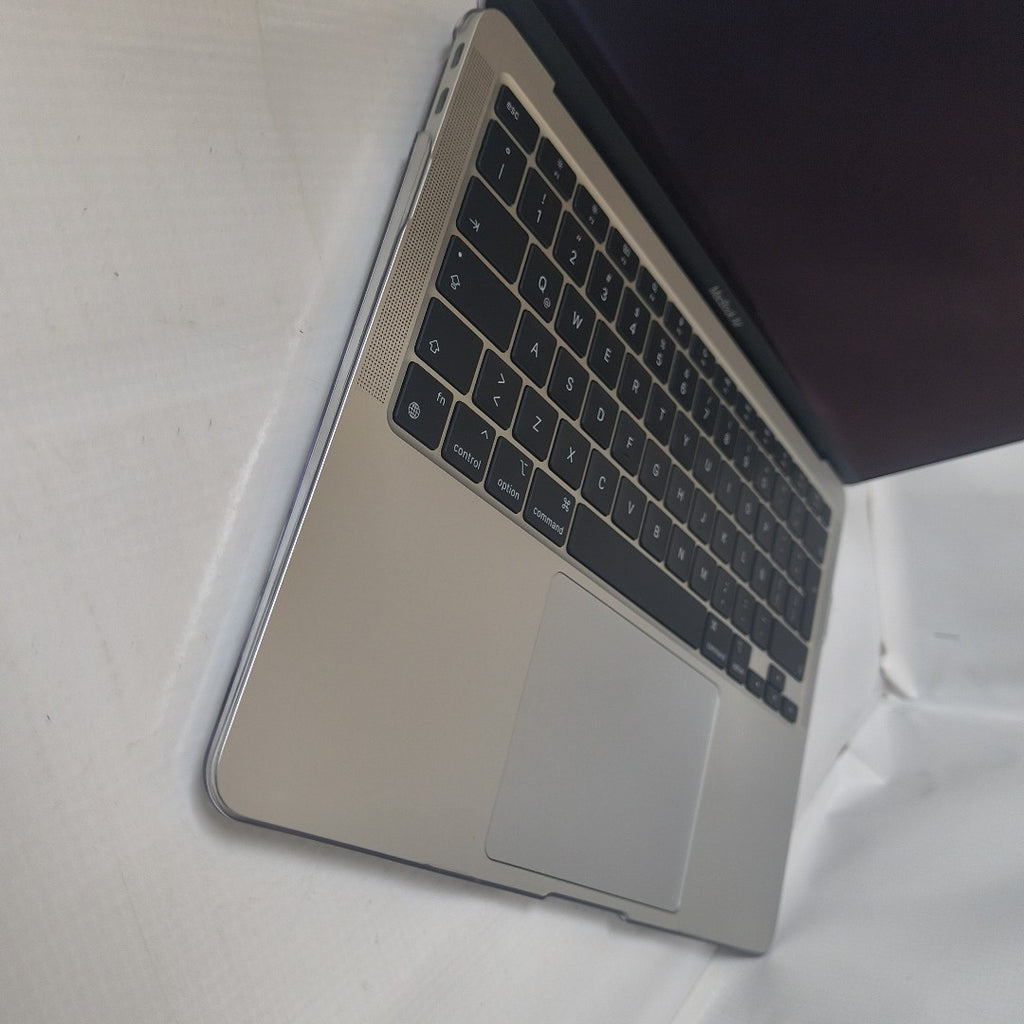 LAPTOP APPLE MACBOOK AIR 13" 2020 3.2 A2337 256 GB SSD 8 GB RAM (SEMINUEVO)