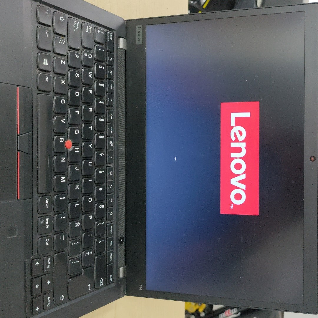 LAPTOP LENOVO THINKPAD T14 GEN 1 (2022) 512 GB SSD 8 GB RAM (SEMINUEVO)