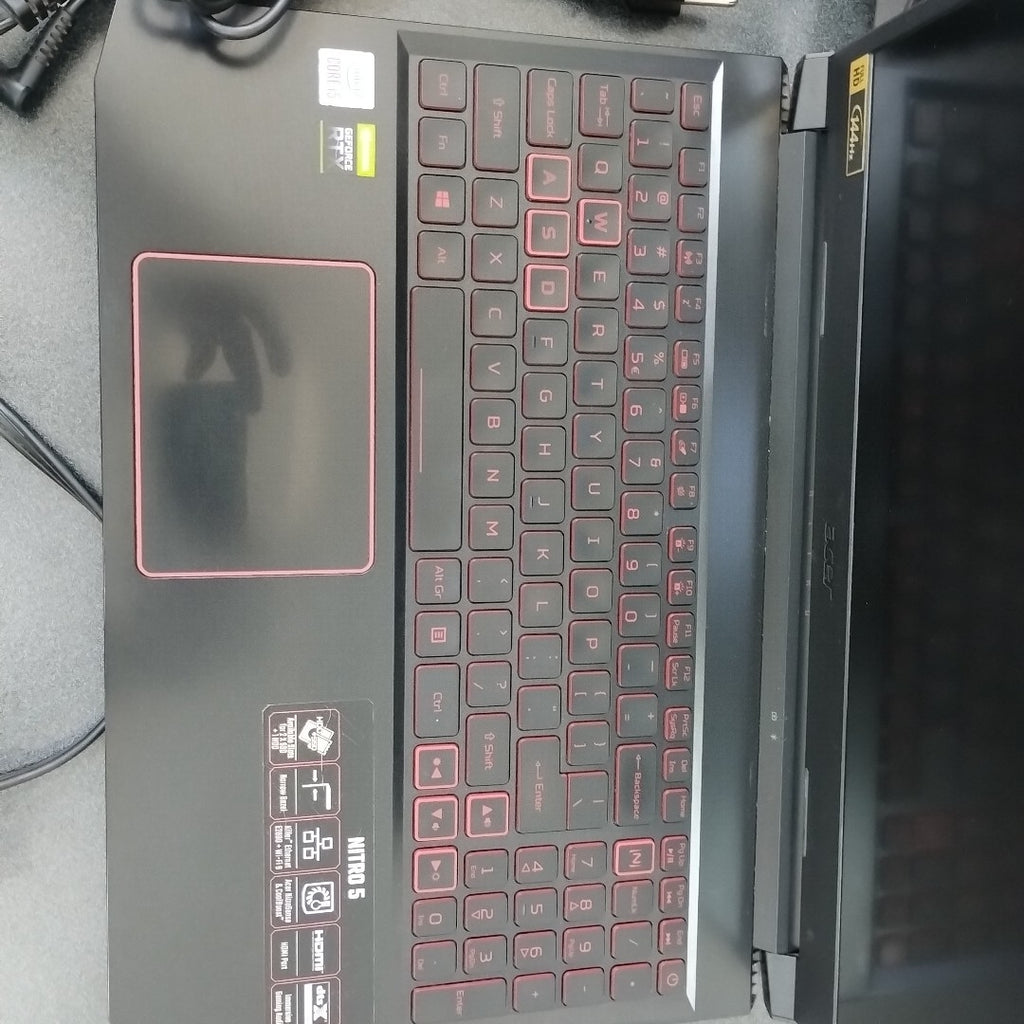 LAPTOP ACER NITRO 5 AN515-57-500S (2022) 512 GB SSD 16 GB RAM (SEMINUEVO)