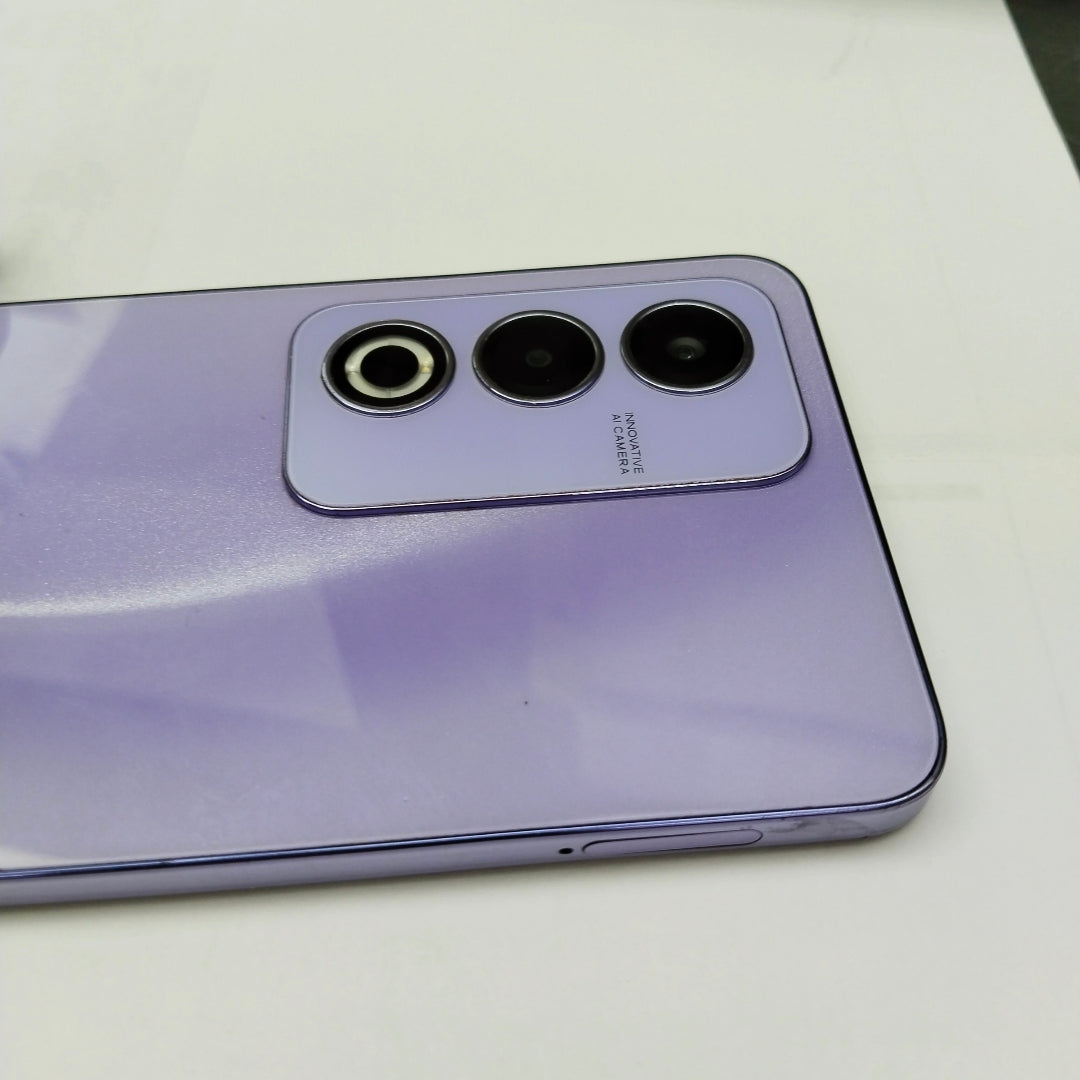 CELULAR OPPO  A80 5G CPH2639 (2024) 256 GB 8 GB RAM (SEMINUEVO)