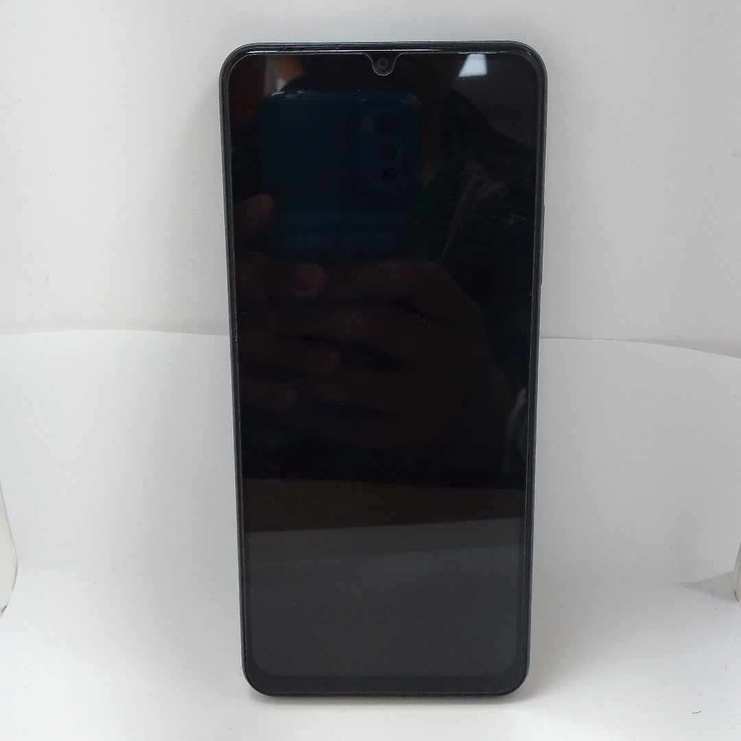 CELULAR REALME C63 RMX3939 (2024) 256 GB 8 GB RAM (SEMINUEVO)