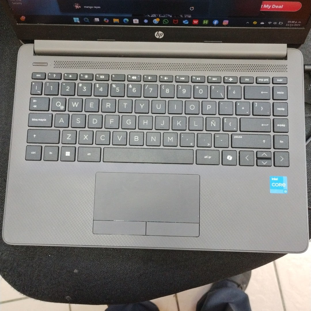 LAPTOP HP 240R G9 (2025) 512 GB SSD 8 GB RAM (SEMINUEVO)
