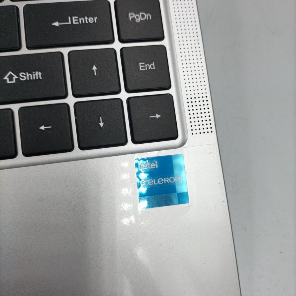 LAPTOP VSAP VNJH-1402 256 GB 8 GB RAM (SEMINUEVO)