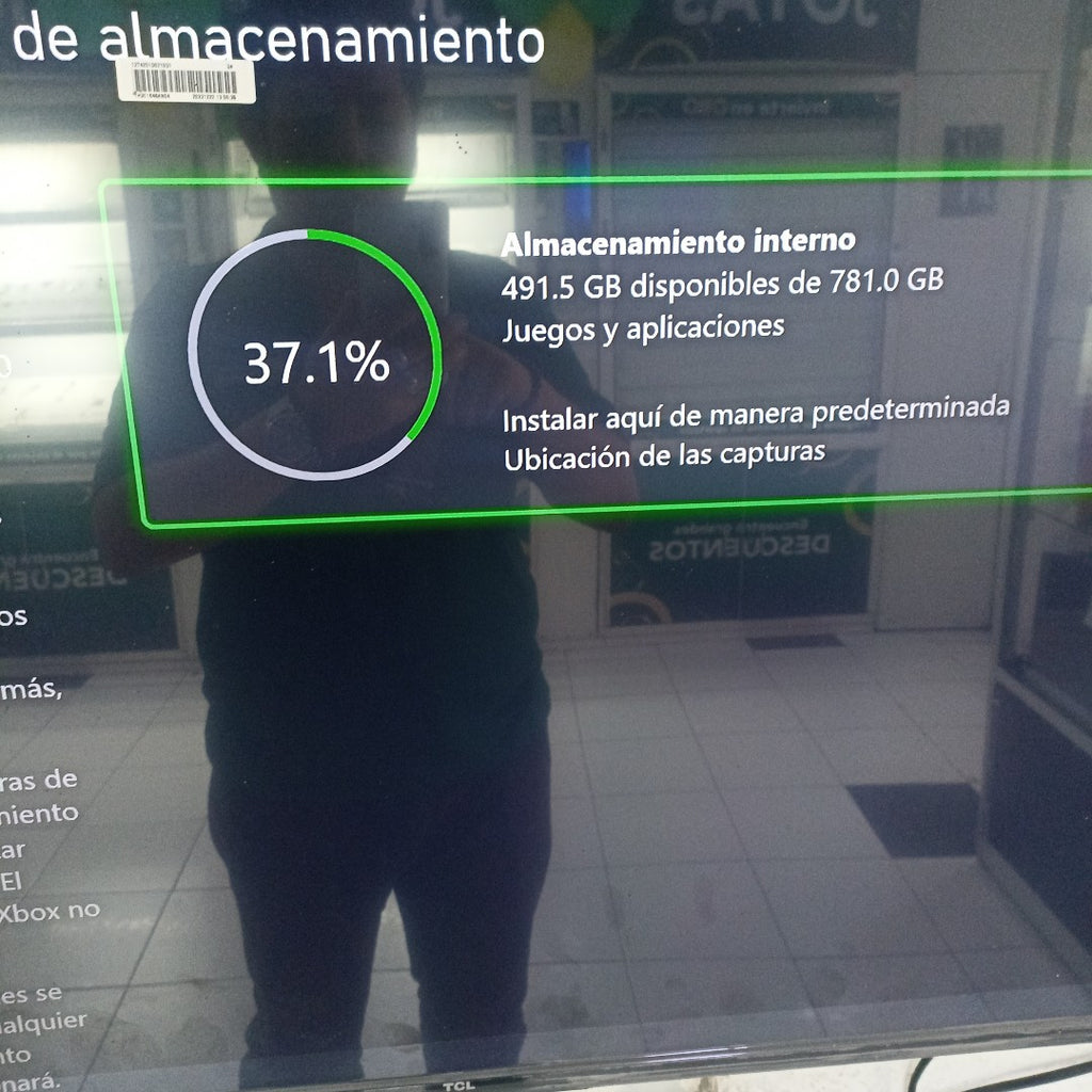 CONSOLA DE VIDEOJUEGO MICROSOFT XBOX ONE X 1 TB (SEMINUEVO)