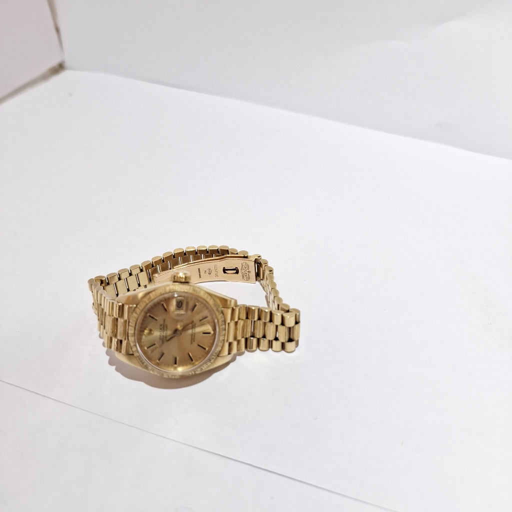 RELOJ CAJA Y PULSO ORO. ORO. 18 K 66.5 GRMS (SEMINUEVO)