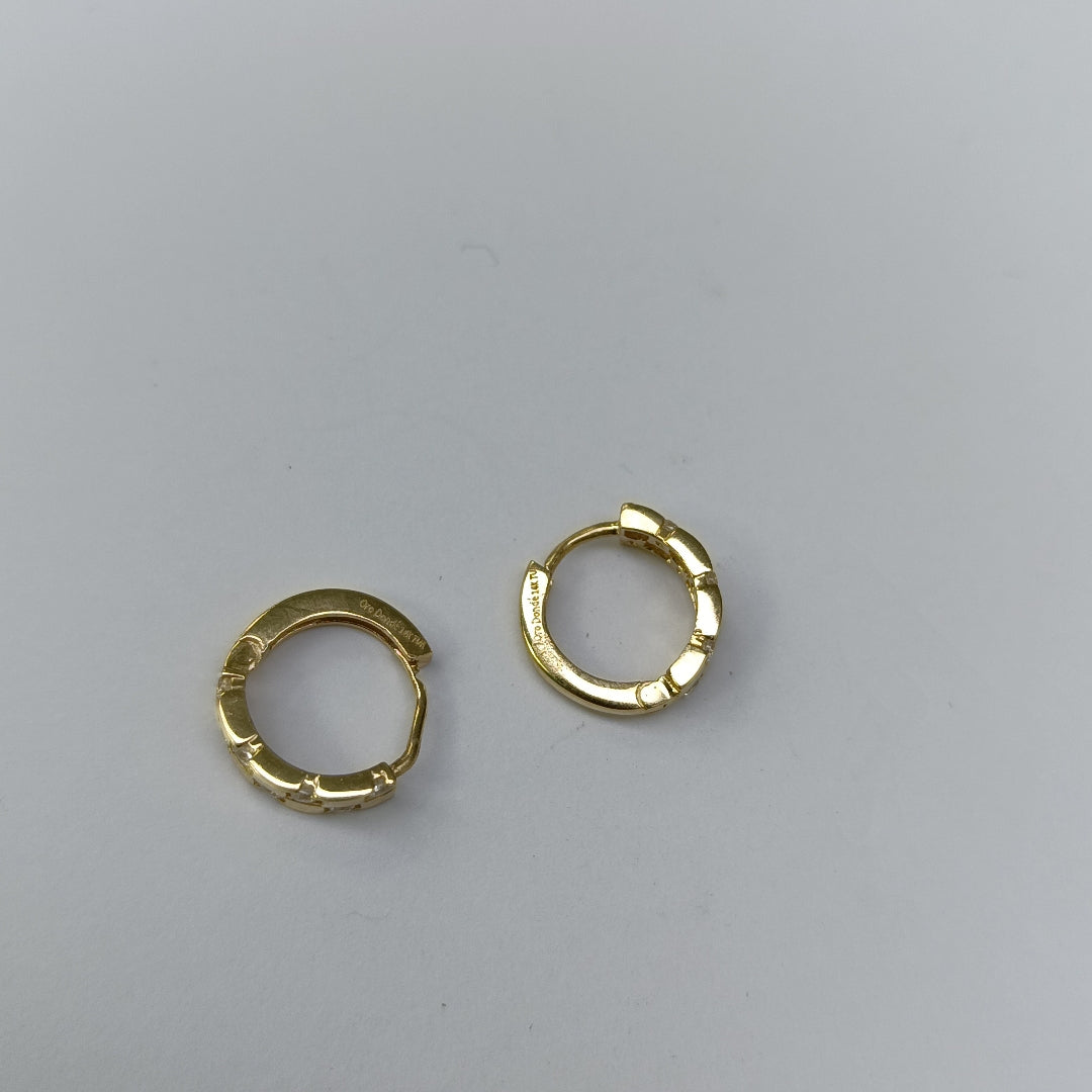 HUGGIES ORO 14K 1.9 (NUEVO)