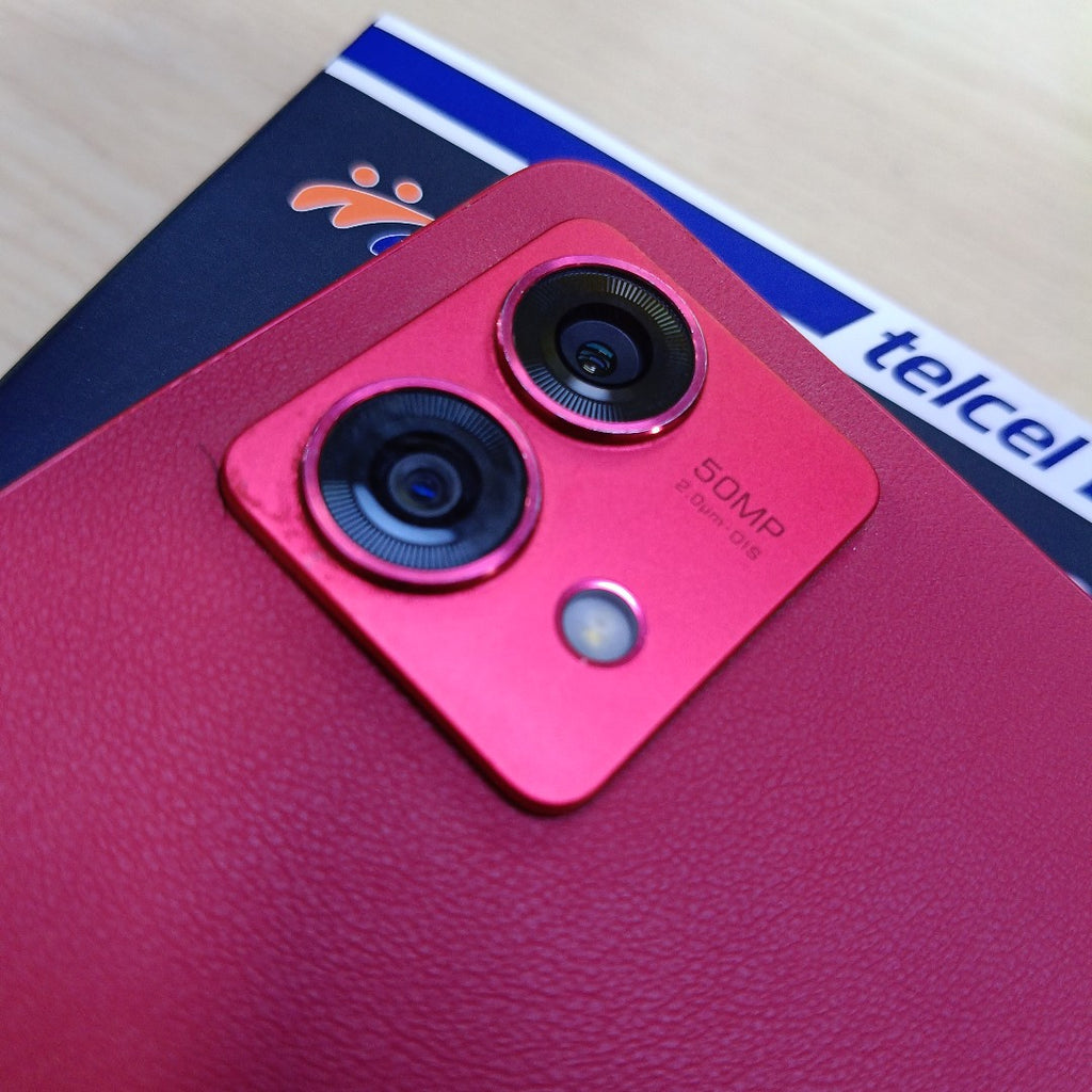 CELULAR MOTOROLA MOTO G84 XT2347-1 (2023) 256 GB 8 GB RAM (SEMINUEVO)